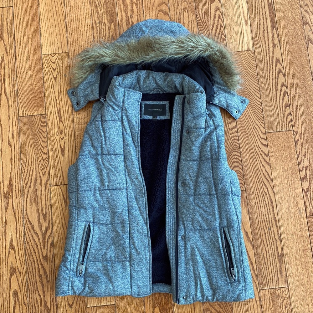 Banana Republic faux fur lined vest